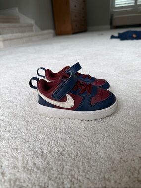 Nike Toddler Velcro Sneakers